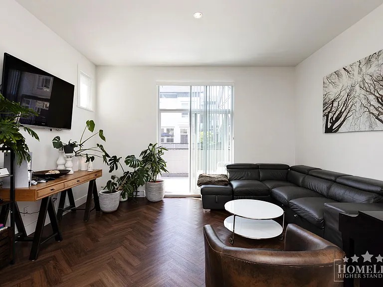 15828 27th Ave #17 — Photo 7