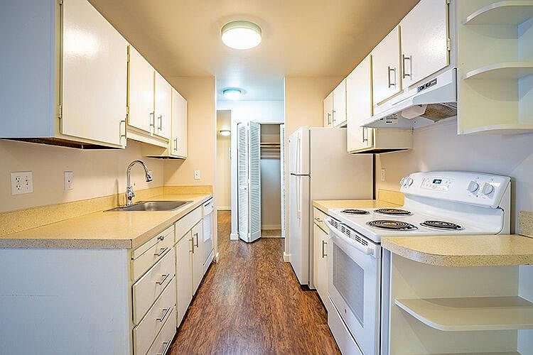 1st image of 533 Harvard Ave E #6329790b4