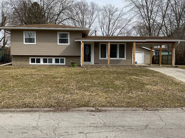 318 Willow Glen Way, Chatham, IL 62629