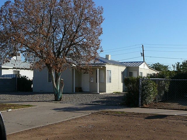 2nd image of 2409 W Washington St
