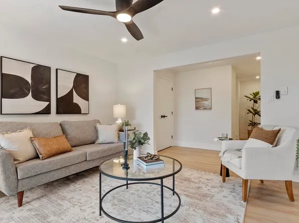 151 Providence Rd #24, Grafton, MA 01519