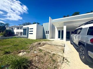 1 Cruces, Aguada, PR 00602