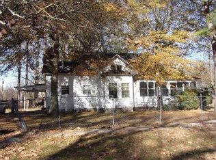 800 Park St, Earle, AR 72331