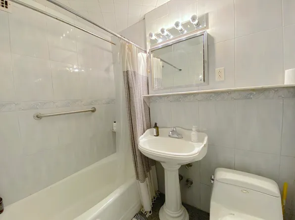 50 Bayard Street 3H image 7 of 8