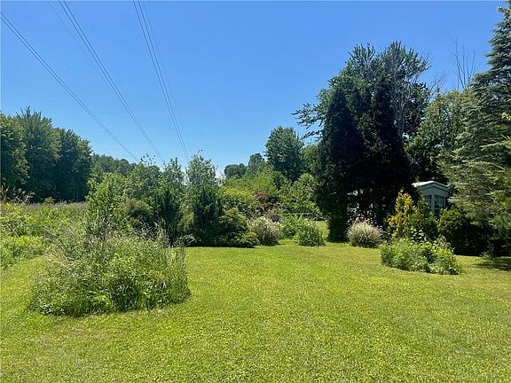 4th image of 10371 Peach St