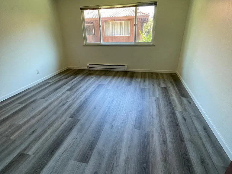 2019 W Middlefield Rd #4 — Photo 17