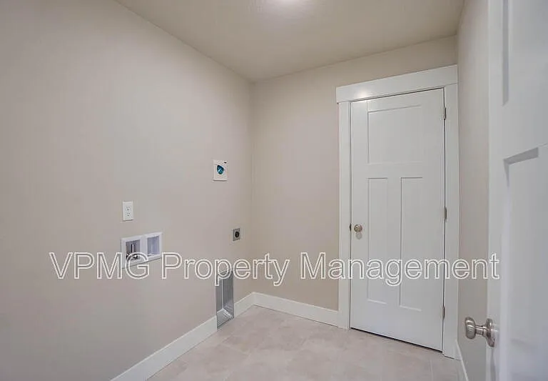 313 E Caribou Ct — Photo 22