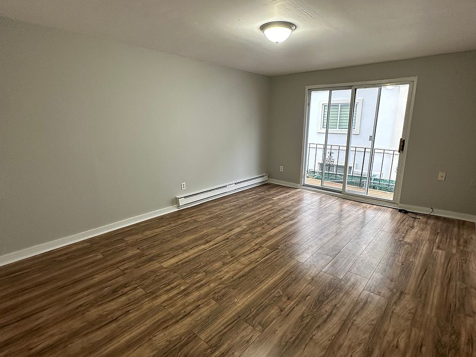 1st image of 118 Weybosset St APT B4