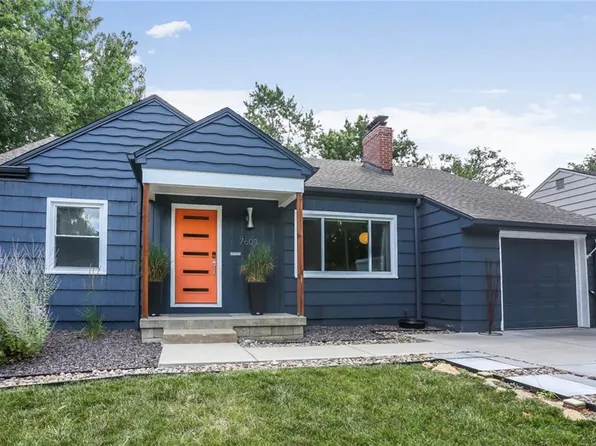 7609 Juniper St, Prairie Village, KS 66208