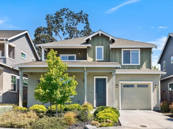 201 Christina Lane, Santa Rosa, CA 95403