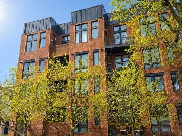 245 15th St SE APT 301, Washington, DC 20003