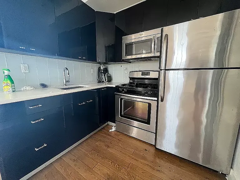 171 Suydam St #4R — Photo 23