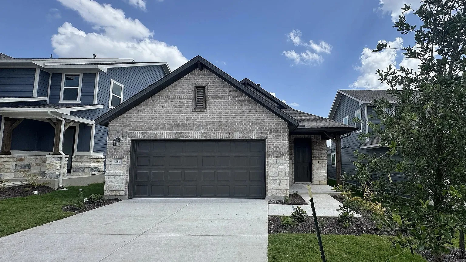 3 bed, 1518 sqft, $2,595 — Photo 1