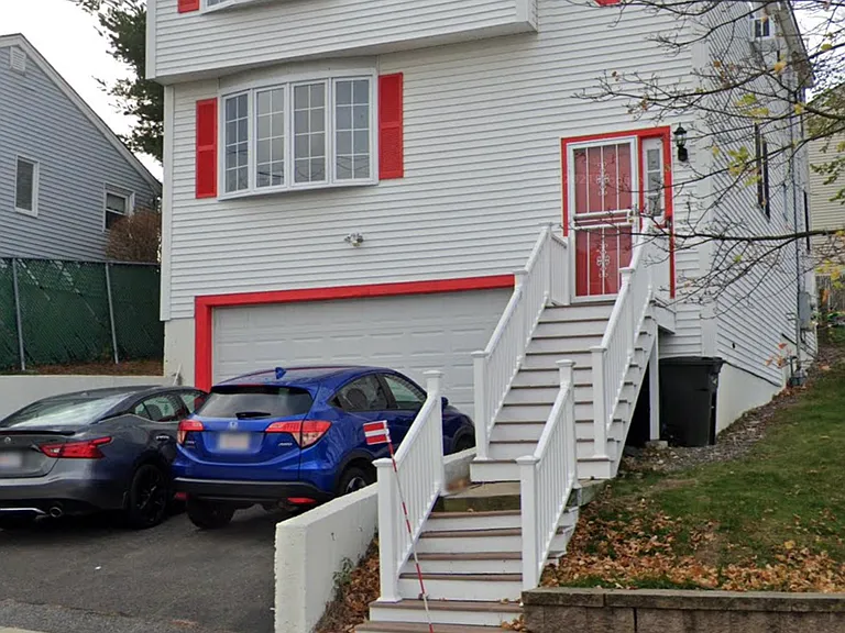 3 Franklin Ave #1 — Photo 1