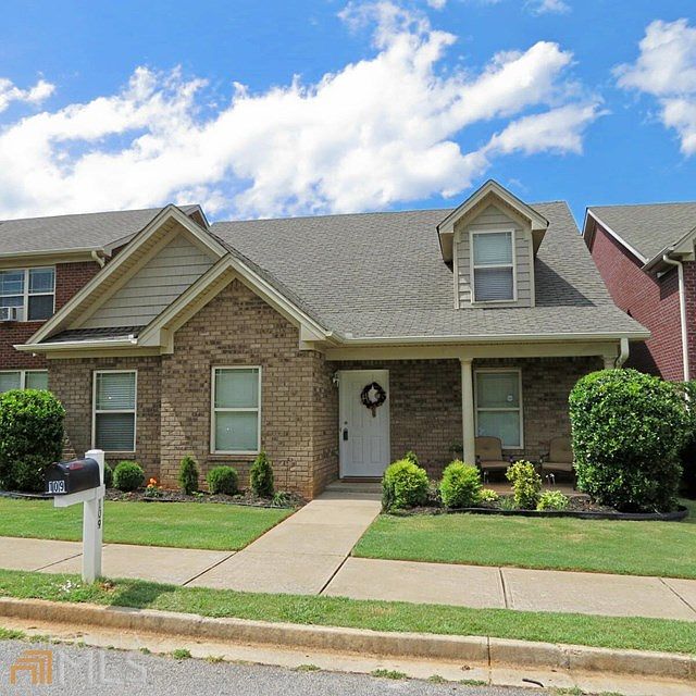 1st image of 109 Daisy Cir