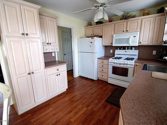 5th image of 740 Tunney Point Dr