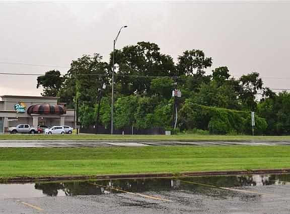 2nd image of 3324 Highway 365