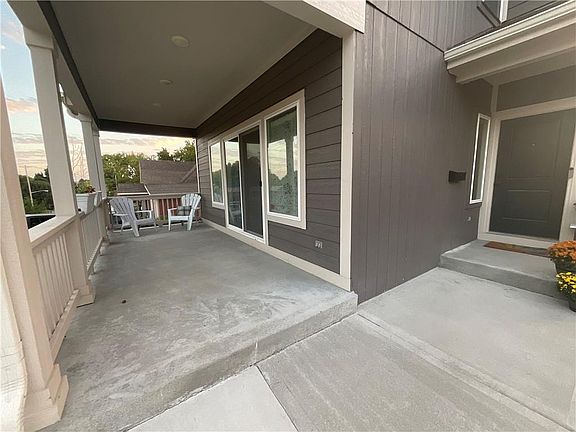 3rd image of 428 13th St