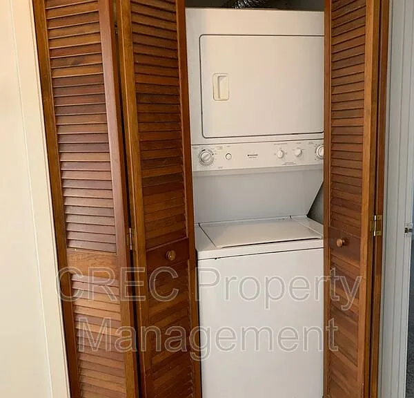 2736 Jobee Dr #3 — Photo 16