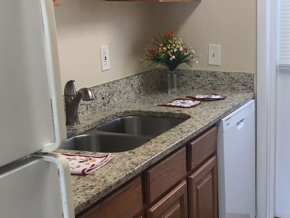 1st image of 4324 W North B St #105