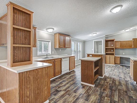 5th image of 6513 Jade Park Ave NE