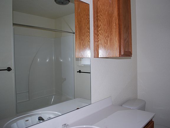5th image of 908 Crymes Ln