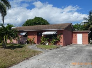 4421 Applecrest Dr, Palm Beach Gardens, FL 33410