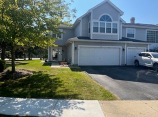 1273 Dunamon Dr, Bartlett, IL 60103