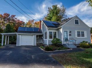 923 Inman Rd, Niskayuna, NY 12309