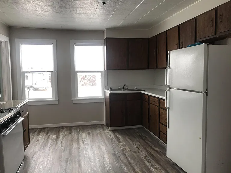 216 N Noble St — Photo 16