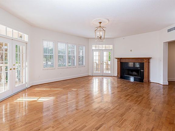 4th image of 147 S INTERLACHEN AVENUE #202