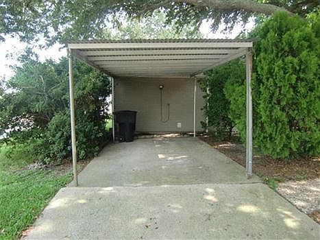 3rd image of 2703 Avenue N