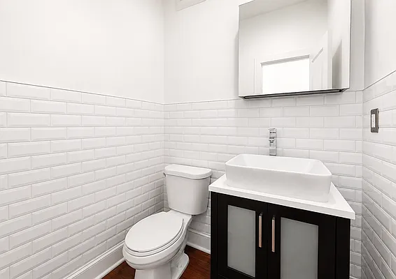 Bathroom, photo 1