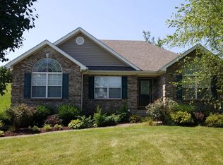 1001 Whispering Oak Dr, Bardstown, KY 40004