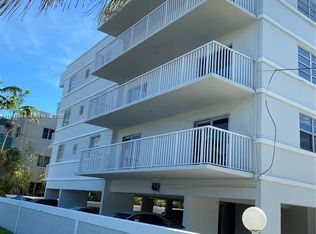 3527 NE 168th St APT 204, North Miami Beach, FL 33160