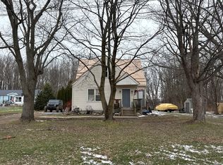 6830 W Ridge Rd, Fairview, PA 16415