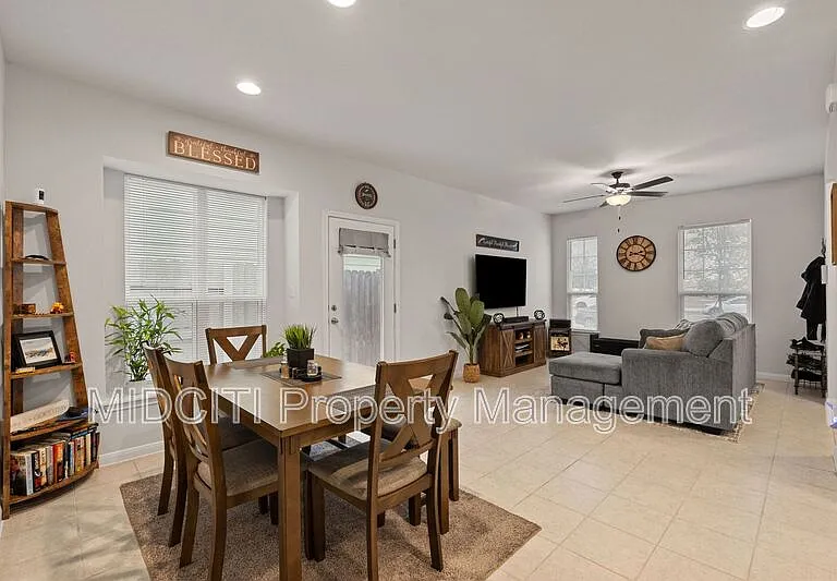 1216 Esplanade Pkwy — Photo 9