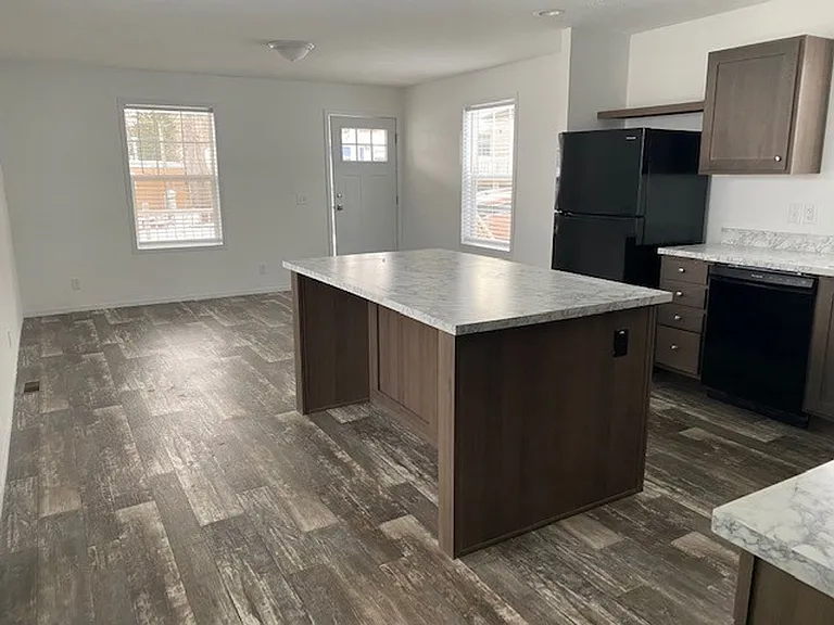 3011 Garfield Rd N #34 — Photo 4