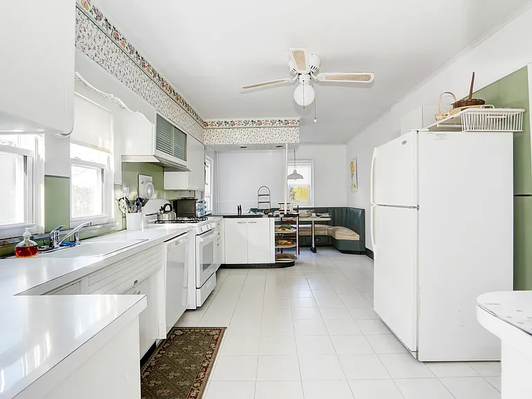 7401 Ventnor Ave — Photo 8