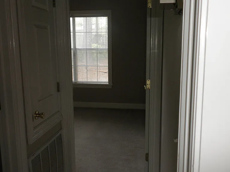 107 W Shore Dr — Photo 15