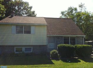 1447 Chestnut Grove Rd, Pottstown, PA 19464