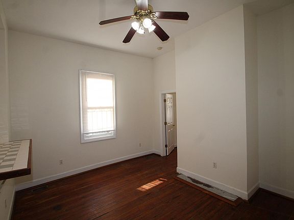 4th image of 508 E Park Ave #A