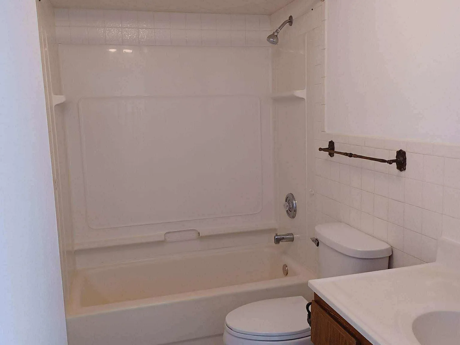 1 bed, 700 sqft, $1,100 — Photo 3
