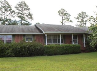 2009 Chesnutt Ave, Tifton, GA 31794