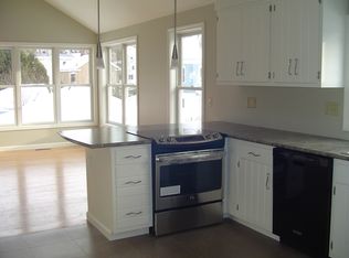 41 Woodbine Ave, Northampton, MA 01060