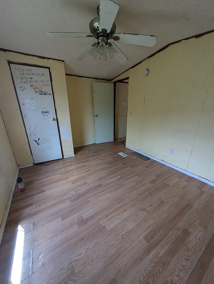 3 bed, 2.0 bath, 1200 sqft, $800 — Photo 4