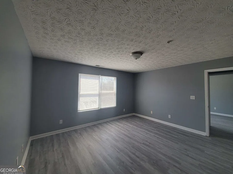 17301 Waldrop Cv