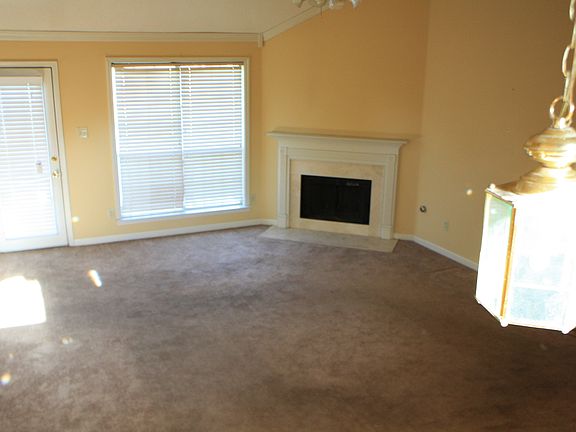 3rd image of 5575 Millers Glen Ln