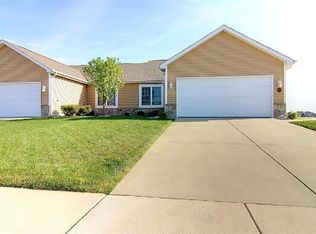 1755 105th Ave, Crown Point, IN 46307