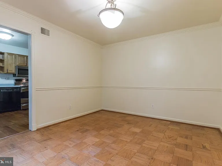 9702 Bellevue Dr — Photo 9